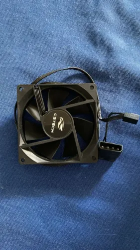 Cooler Fan C3Tech F7-100BK Storm 12x12x2.5 cm Preto - Rolamento FDB 12v 1200RPM