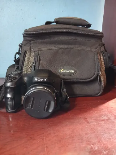 CÂMERA SONY DSC-H300 + BOLSA Fancier
