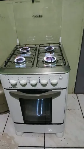 Vendo esse fogão não é eletrico