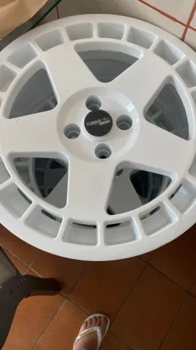 Jogo de Rodas Aro 19 Branco - Estilo Rally / Eurolook