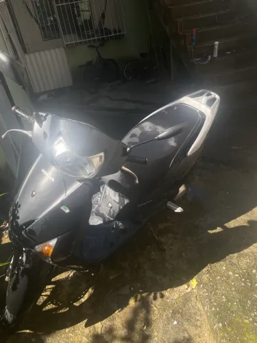 Lead 110 moto automática