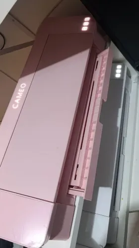 Silhouette cameo 4