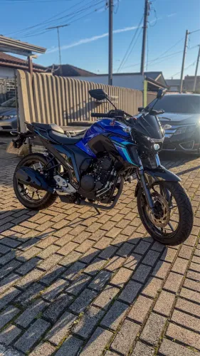 YAMAHA FAZER FZ25 2023 - 3.500km