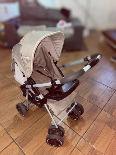Carrinho de bebê 
