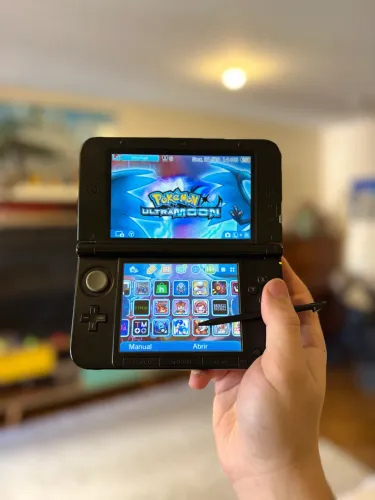 Nintendo 3ds Xl Edição Pokémon + caixa e manuais + muitos jogos como Pokémon Mario Zelda
