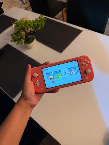 Nitendo switch lite