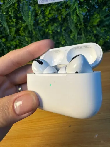 AirPods Pro 1, Lightning Cancelamento de ruído ativo, impecável com garantia 