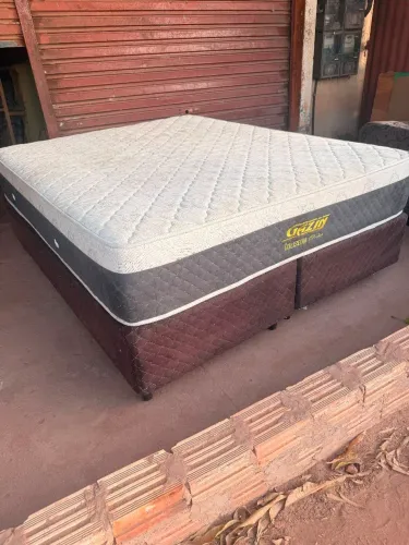 Vendo essa cama Queen