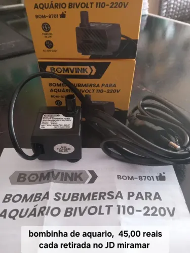 Bomba de aquario pequena