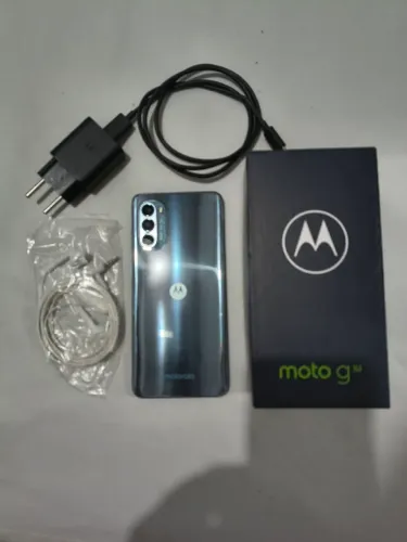 Celular moto G52 com defeito