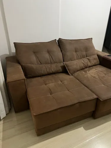 Sofá Retrátil e Reclinável