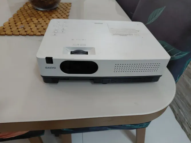 Projetor Santo plc-xw200