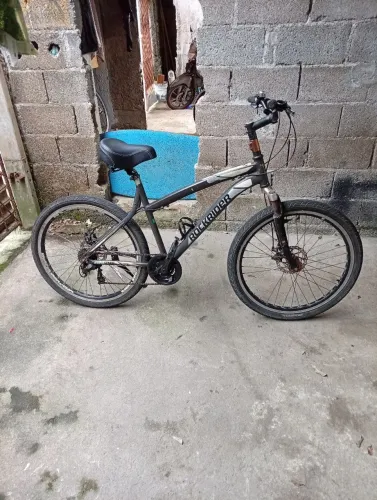 Bicicleta alumínio aro 26 freios disco