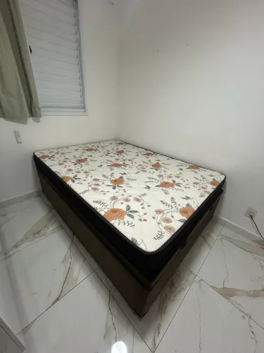 Cama de casal baú com colchão D45