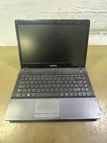 Notebook Samsung NP300E4C