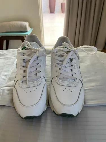 Vendo Lacoste linetrack branco e verde