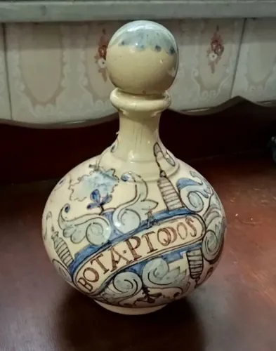 Garrafa - Antiga - Porcelana - Portuguesa - Vinho - decoração - vintage