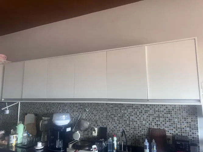 Armários de cozinha brancos