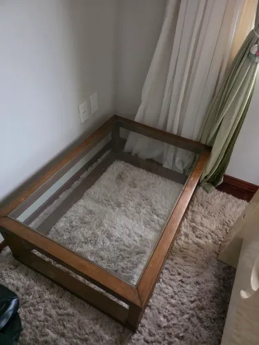 Mesa de vidro/madeira