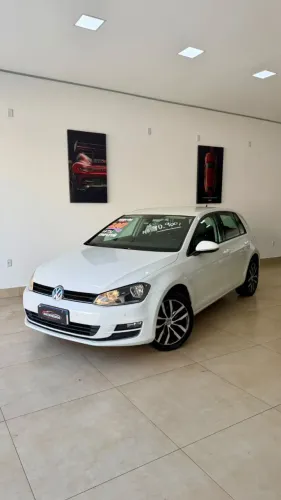 Volkswagen Golf Highline 1.4 TSI Total Flex Aut. 2017