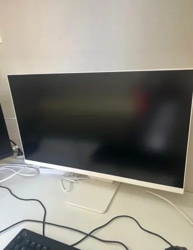 Monitor Smart LG MyView 27", 4K, IPS, WebOs, ThinQ, Apple AirPlay, Som Integrado - 27SR73