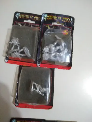 Conjunto Miniaturas Legions of Steel Lacradas - Lote 20