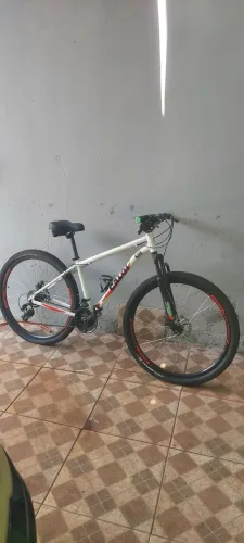 VEDE-SE BICICLETA CALOI ARO 29