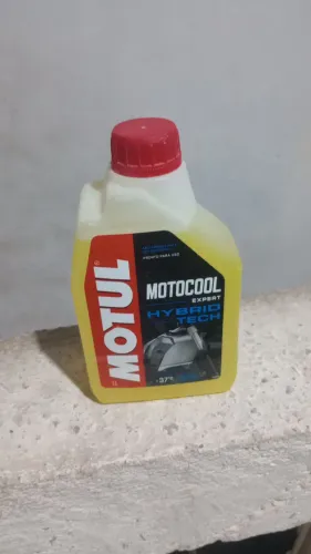 Líquido de arrefecimento para moto. MOTUL