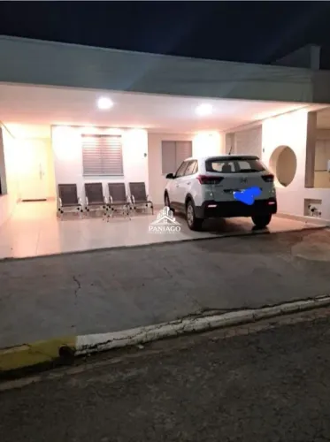CASA À VENDA NO CONDOMÍNIO MÔNACO