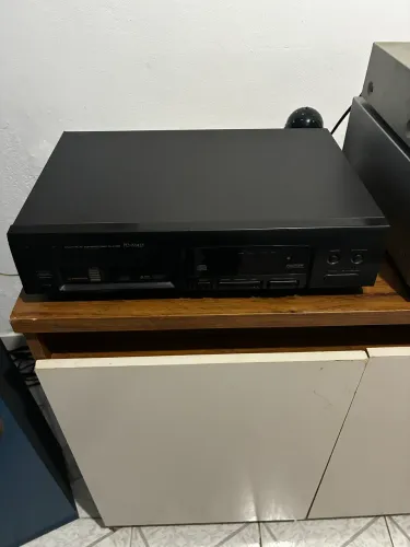 Toca CDs Pioneer PD-M423- Capacidade 6 cds