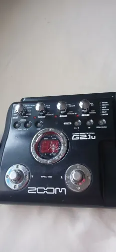Pedaleira profissional zoomG2