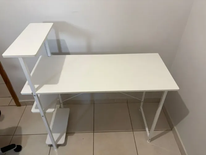 Mesa escrivaninha