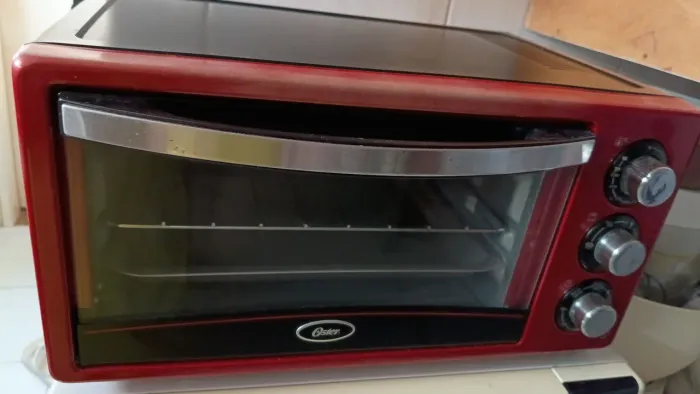 Forno elétrico Oster 