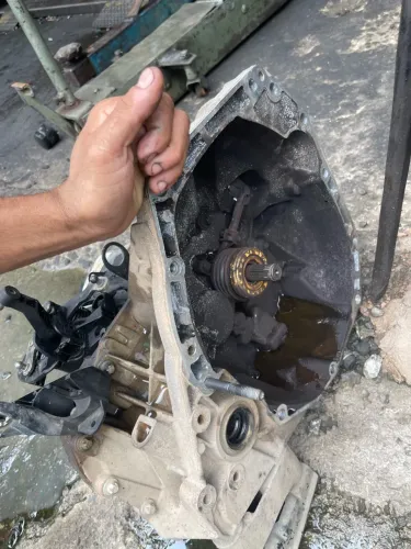 Caixa de marcha Nissan versa 1.6