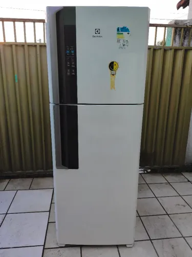 Geladeira Duplex Electrolux Frost Free DF56