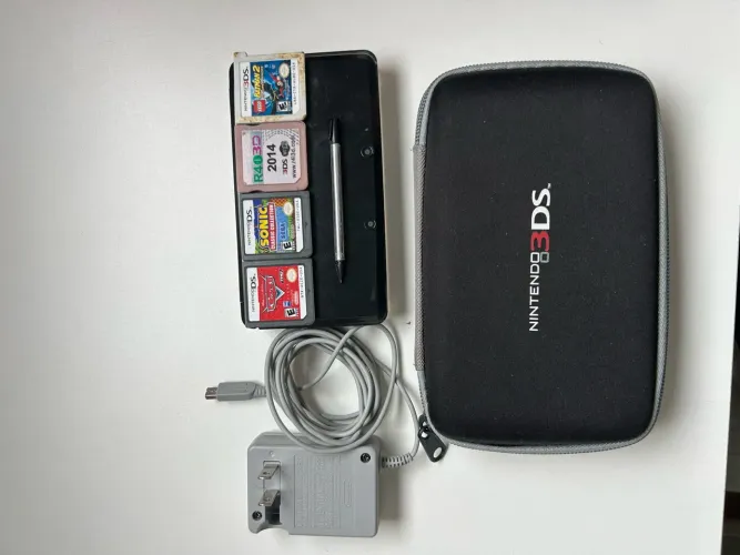 Nintendo 3DS XL