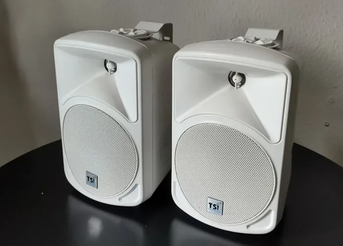 Caixas de som TSI CSB 8A