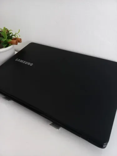 Notebook Samsung 15.6" FULL HD - 8GB RAM, Bateria Boa - C/ Garantia 3 Meses
