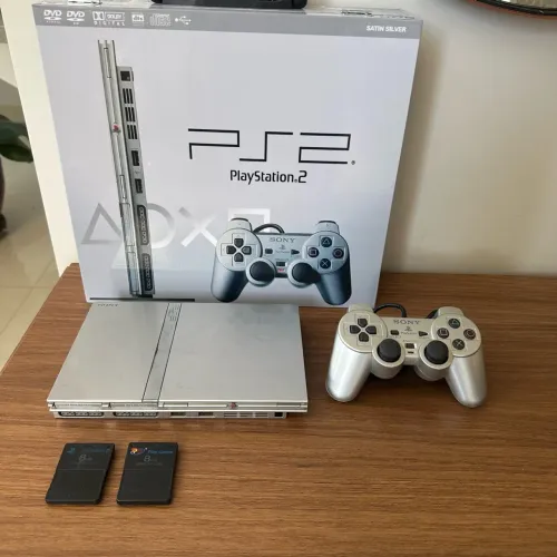 PlayStation 2 Slim Prata Desbloqueado