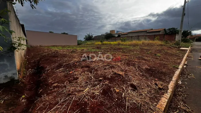 Lote no Village Maringá