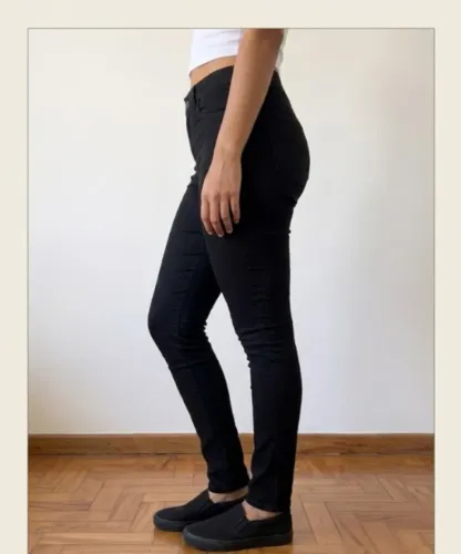 Calça Skinny Preta Feminina