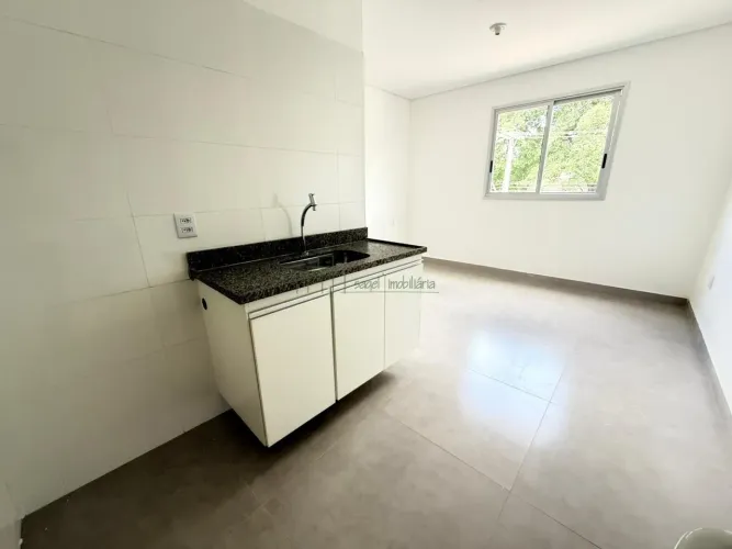 Kitinet com 1 quarto para alugar no Cinquentenário