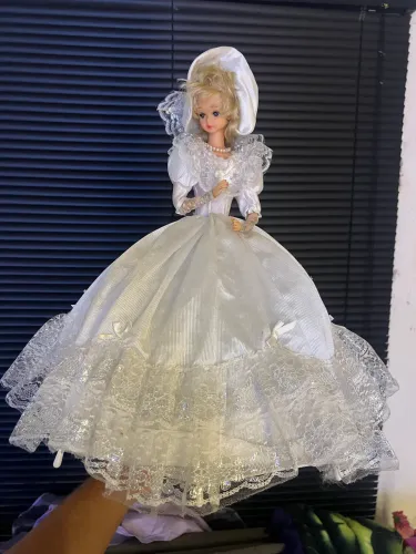 Boneca vintage musical anos 70,80,90 