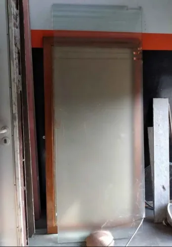 Portas de vidro pivotante barato