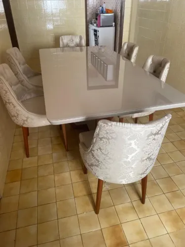 Conjunto mesa e cadeira de jantar, 6 lugares.ACEITO CARTÃO 
