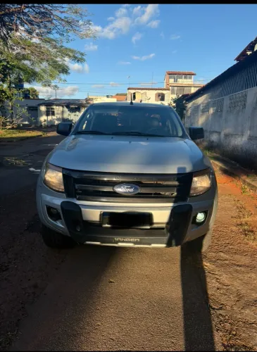 Ford Ranger XLS 2.5 16V 4X2 CD Flex 2013