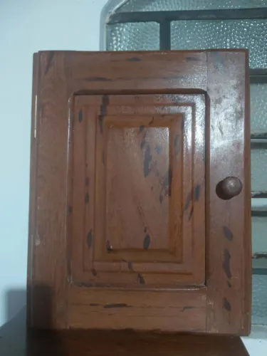ARMÁRIO MADEIRA DE LEI