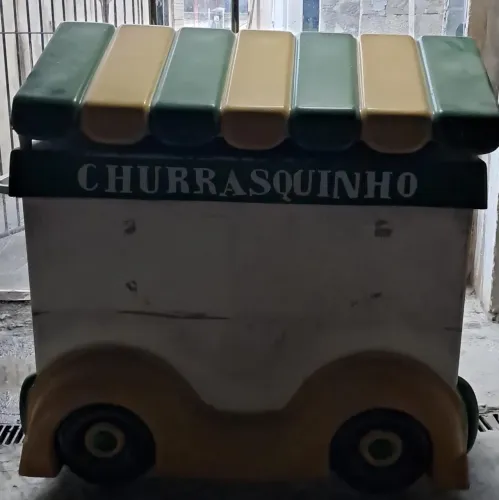 Carrocinha em fibra