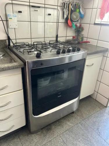 Vendo fogão Consul 5 bocas.