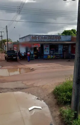Ponto comercial com terreno nos fundos murado (pego carro ou caçamba no negócio)